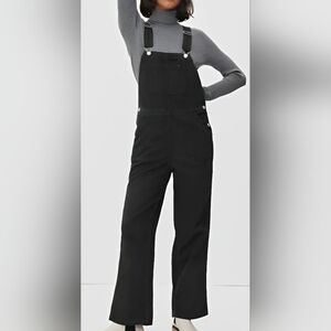 Everlane Women's Black  Overalls